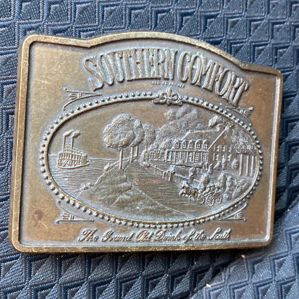 Southern comfort belt buckle